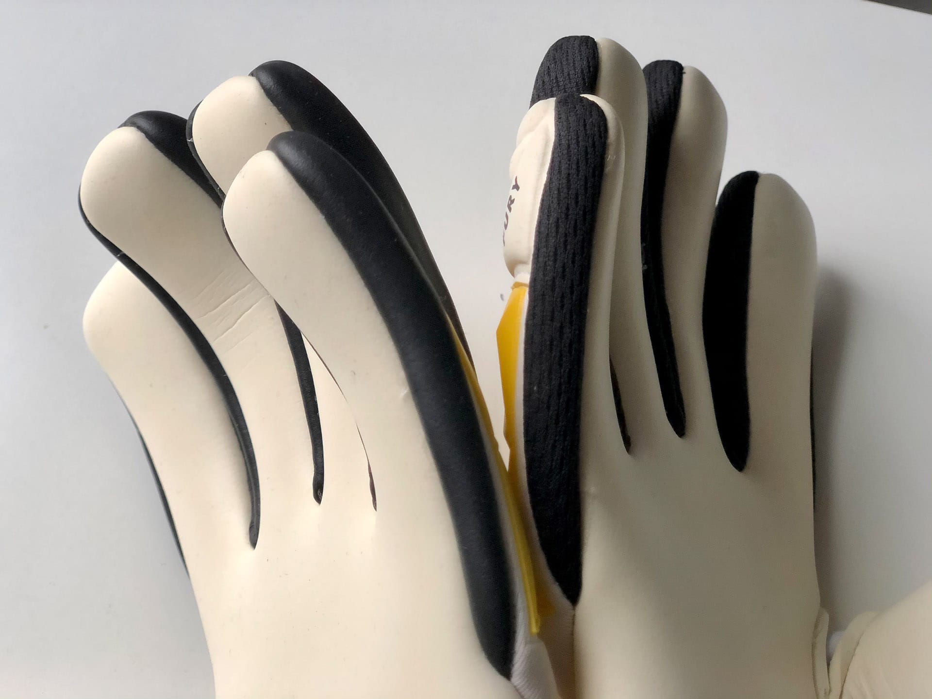 Рукавиці Brave GK Fury 2.0 Yellow і Brave GK Fury Yellow - офіційний інтернет-магазин Brave GK