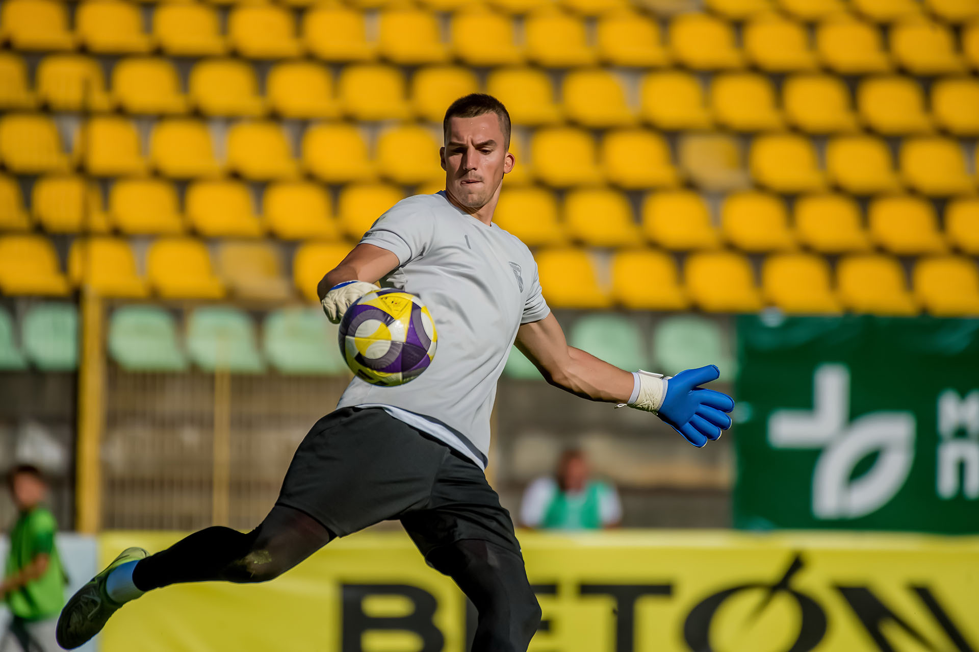 Назарий Федоровский в Brave GK Air Aqua - Официальный интернет-магазин Brave GK