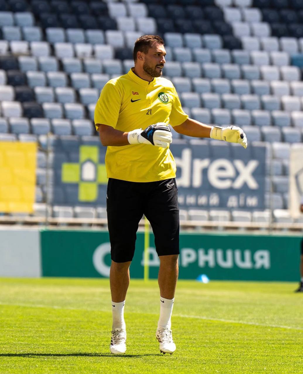 Георгій Бущан в рукавицях Brave GK Skill 2.0 - Офіційний інтернет-магазин Brave GK