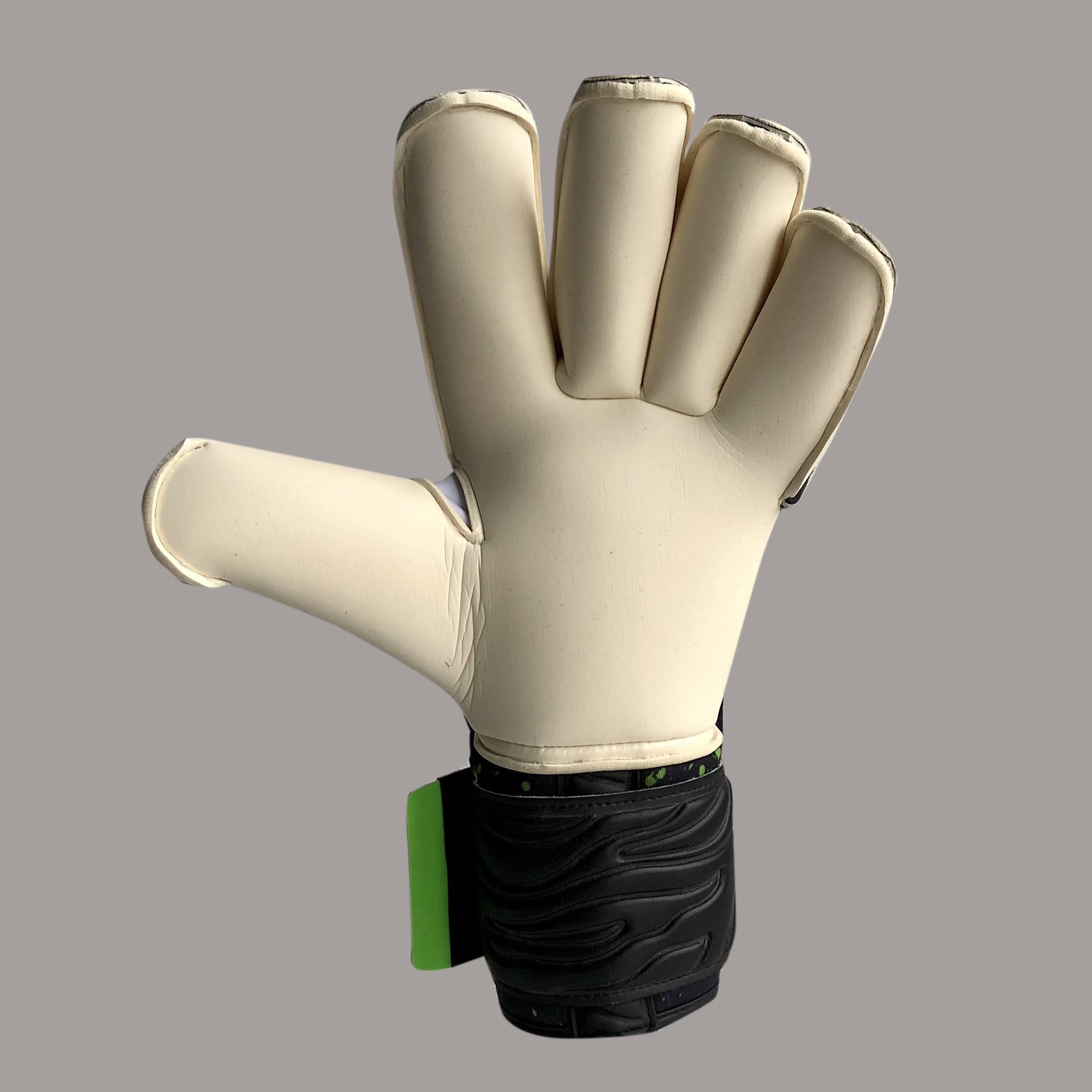 Brave GK Fury 2.0 Green Paint Drops -2-Brave GK