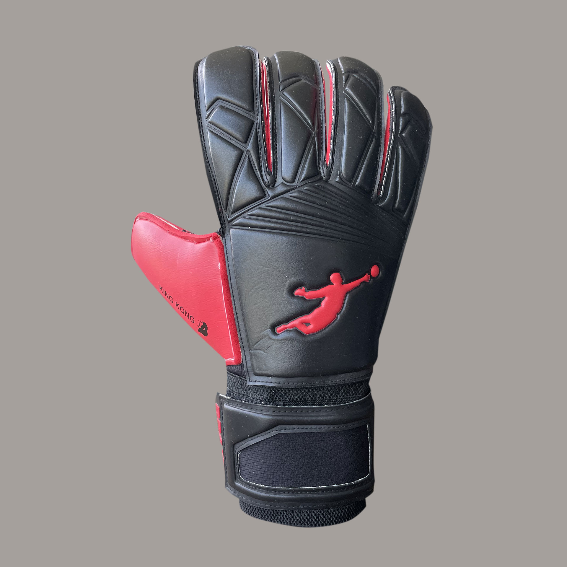 Brave GK Reaction Kong Black-Red Contract-3-Brave GK